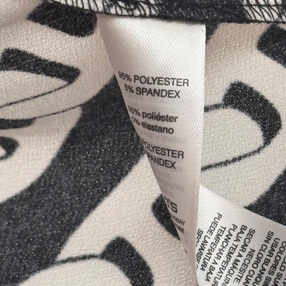 Chicos 2 Black knit Top  Gold Button Accents  Chain Print Hem Womens size Large - Picture 7 of 11